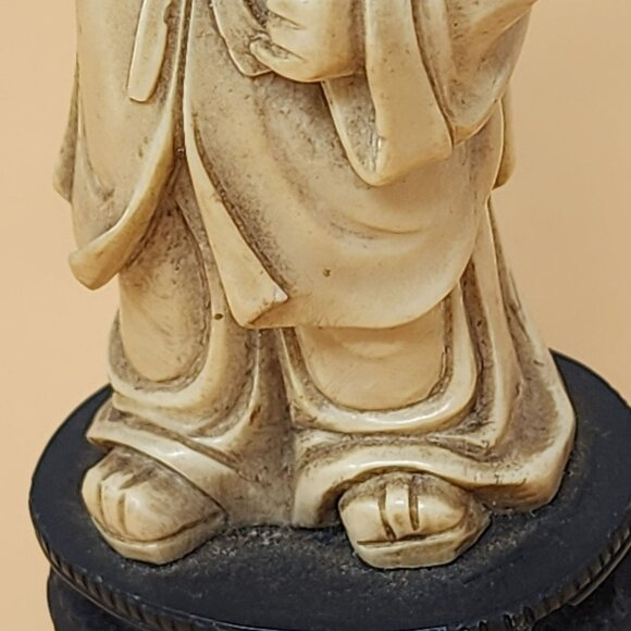 Vintage Asian Girl Figurines Pair On Black Bases Handcrafted Resin - Picture 9 of 13